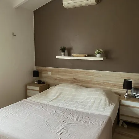 Maison 5 Personnes Bord De Avec Jardin Amenage *