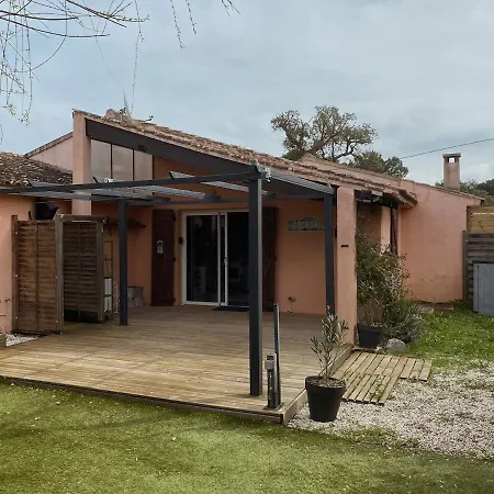 Maison 5 Personnes Bord De Avec Jardin Amenage בית נופש *