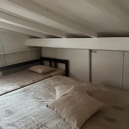 Maison 5 Personnes Bord De Avec Jardin Amenage בית נופש זונזה