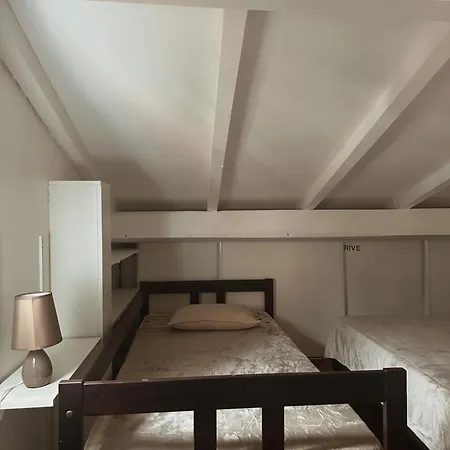 בית נופש Maison 5 Personnes Bord De Avec Jardin Amenage זונזה