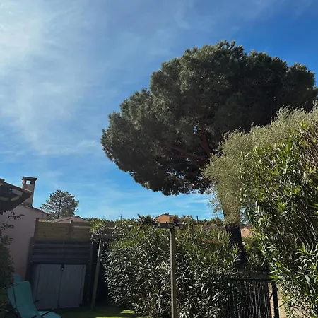 בית נופש Maison 5 Personnes Bord De Avec Jardin Amenage