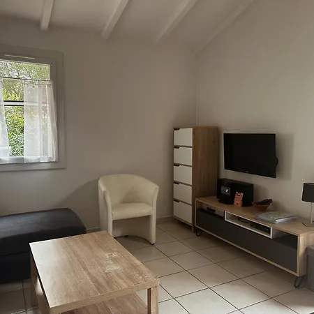 Maison 5 Personnes Bord De Avec Jardin Amenage *