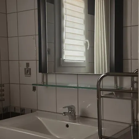 Maison 5 Personnes Bord De Avec Jardin Amenage בית נופש *