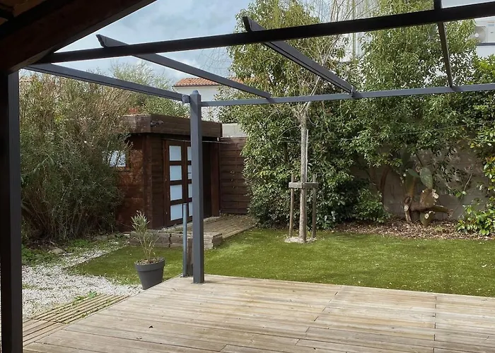 Semesterbostad Maison 4p Bord De Avec Jardin *